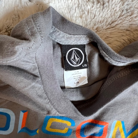 Volcom Grey T-Shirt - Kids Size Large (Size 8) - Bundle Discount - Picture 2 of 2